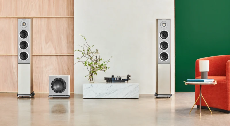 Audiovector R8 Arrete - Enceintes de type colonne haute-fidélité pour les audiophiles!