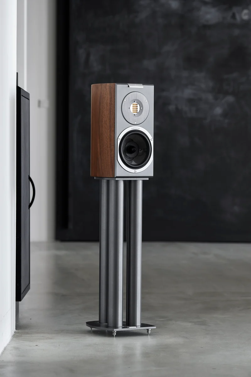 Audiovector R1 Arrete - Enceintes compactes d'étagère haute-fidélité performantes