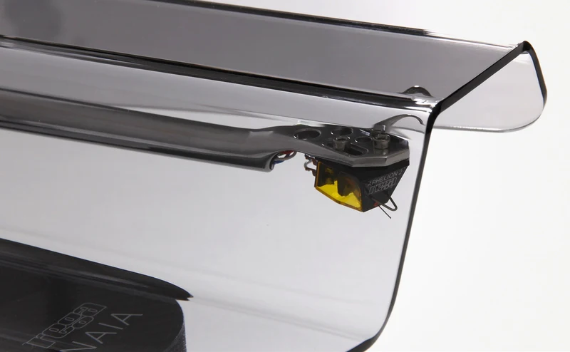 REGA NAIA - Table tournante de référence avec cartouche Aphelion 2