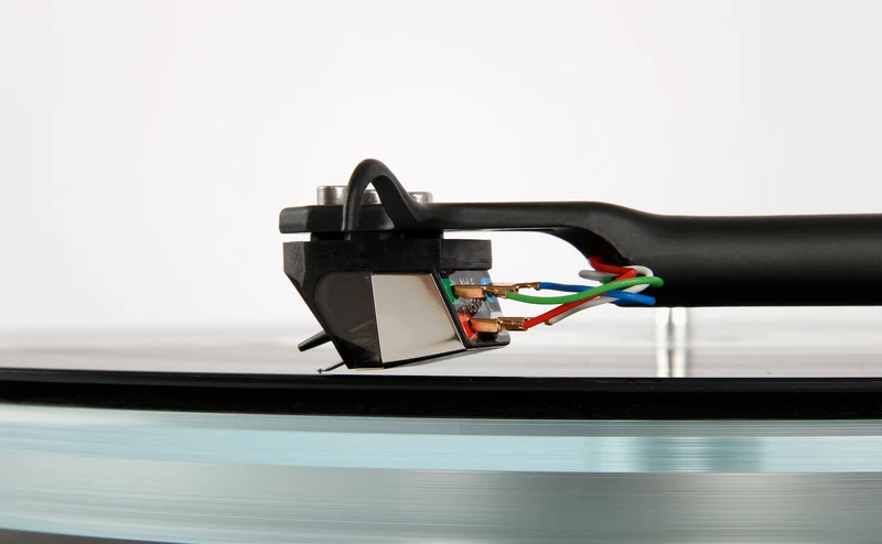 REGA Planar 3 - Table tournante avec cartouche Nd5