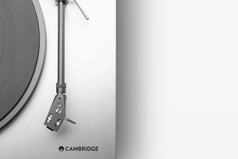 Cambridge Audio ALVA ST - Table tournante à entraînement par courroie