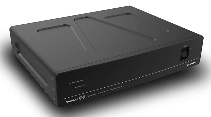 Audioquest PowerQuest PQ-505 - Barre à 12 prises + Cordon PQ-715 2M