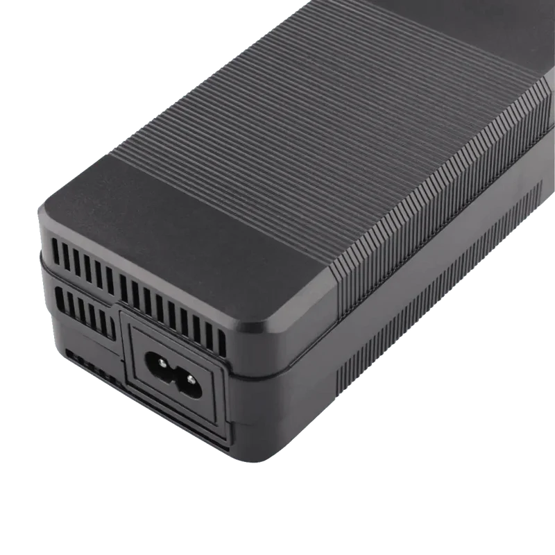 Chargeur Vélo Électrique 54.6V 2A Connecteur RCA – Batterie Lithium E-Bike