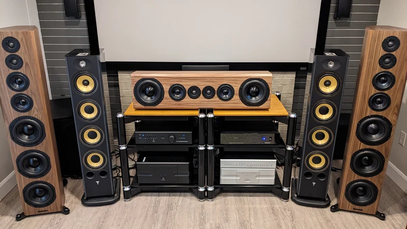 Bryston TC1 - Enceinte centrale 2 x Tweeters, 2x Mid, 2x Sub