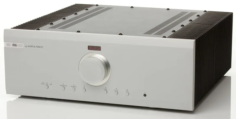 Musical Fidelity M6SI500 - Amplificateur stéréo intégré 500W/C, cinq entrées XLR