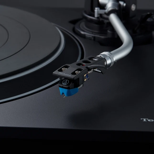 Technics SL-100C - Table tournante à entraînement direct de Classe Première