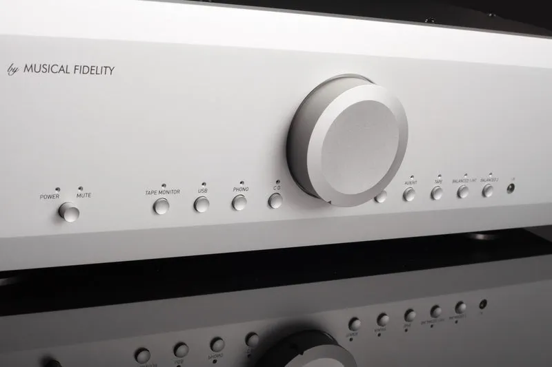 Musical Fidelity M6s PRE - Préamplificateur stéréo large gamme entrées