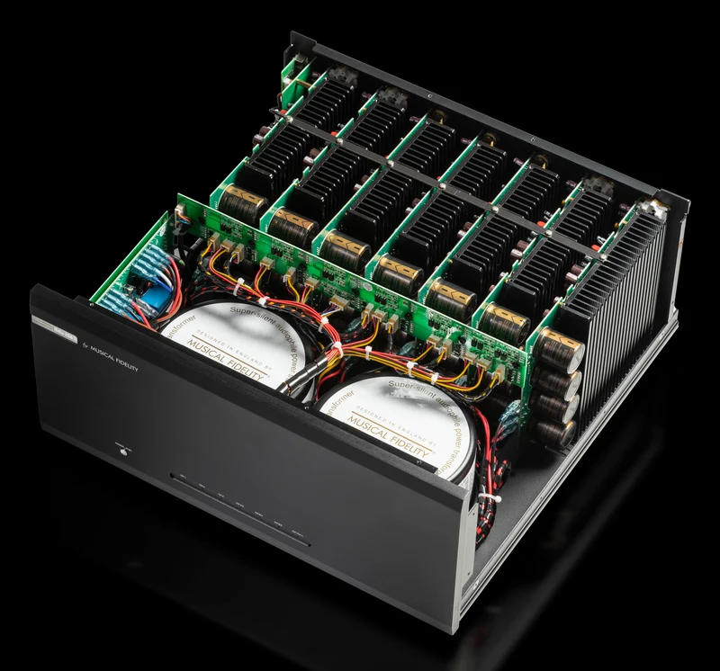 Musical Fidelity M6X 250.11 - Amplificateur de puissance 250W/11Canaux