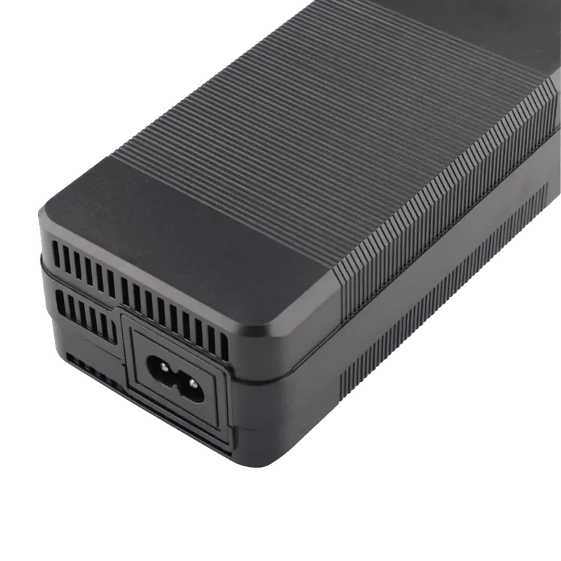 Chargeur de vélo électrique 54.6V 3A fiche RCA