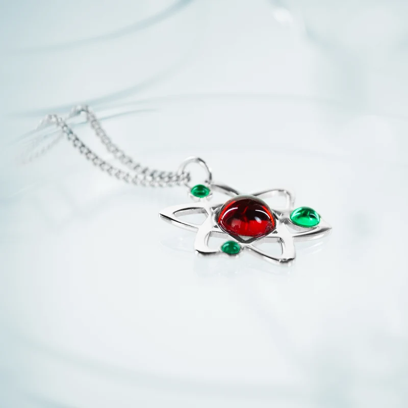 Collier Geek Gem modèle atomique