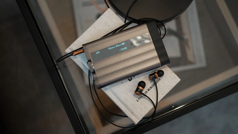 iFi Audio xDSD Gryphon - Amplificateur de casque d'écoute/DAC xDSD portable