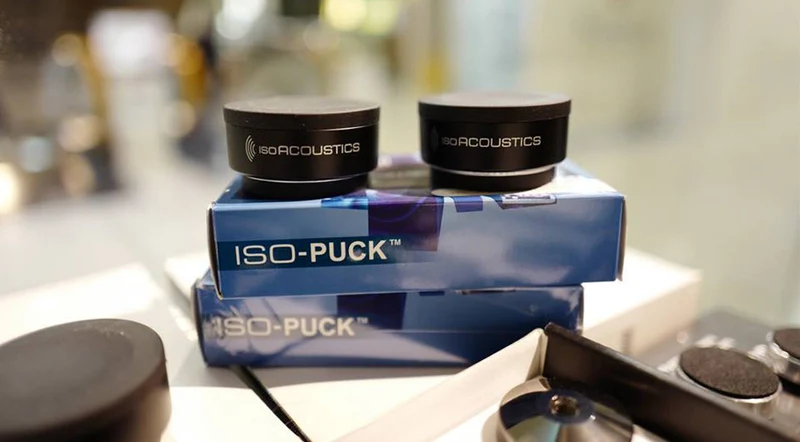 IsoAcoustics ISO-PUCK Mini - Isolateurs de vibrations capacité 6lb (8)