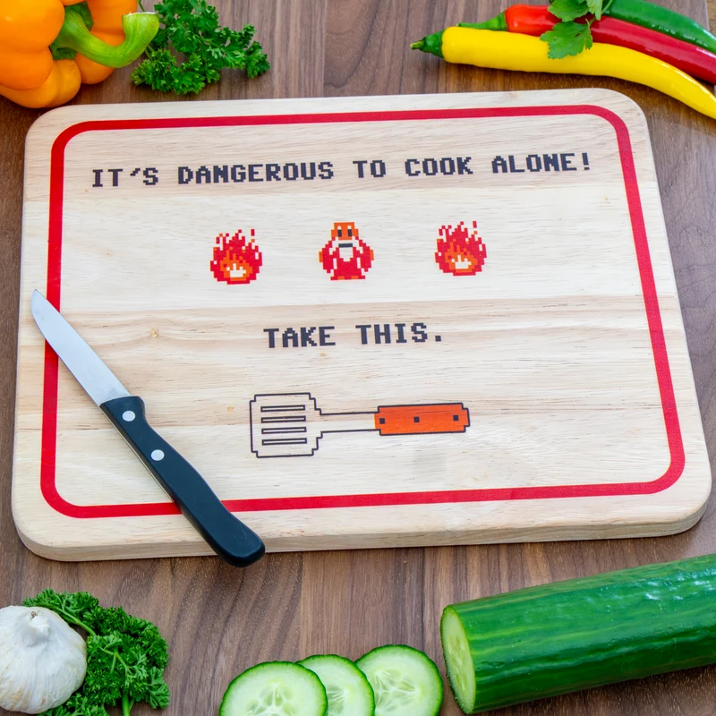 Planche à découper Dangerous to cook alone