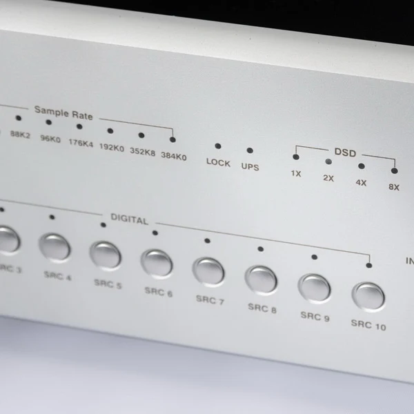 Bryston BR20 - Préamplificateur Stéréo avec lecteur réseau/DAC