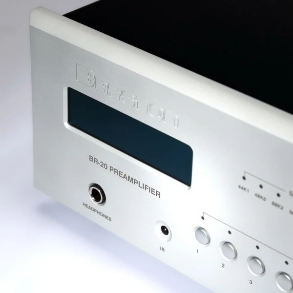 Bryston BR20 - Préamplificateur Stéréo avec lecteur réseau/DAC