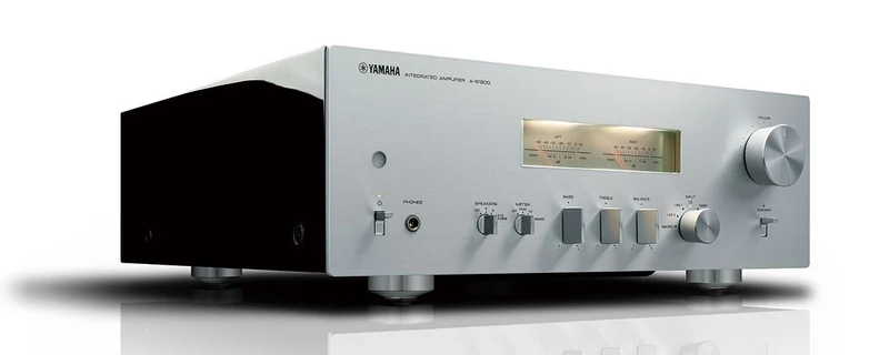 Yamaha AS1200 - Amplificateur stéréo intégré 105Watts par canal, entrée phono, HP A/B