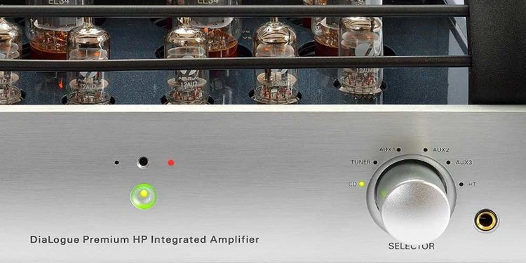 PrimaLuna EVO 400 - Amplificateur stéréo Linéaire à tubes 70 watts x 2 + Triode 38 watts x 2