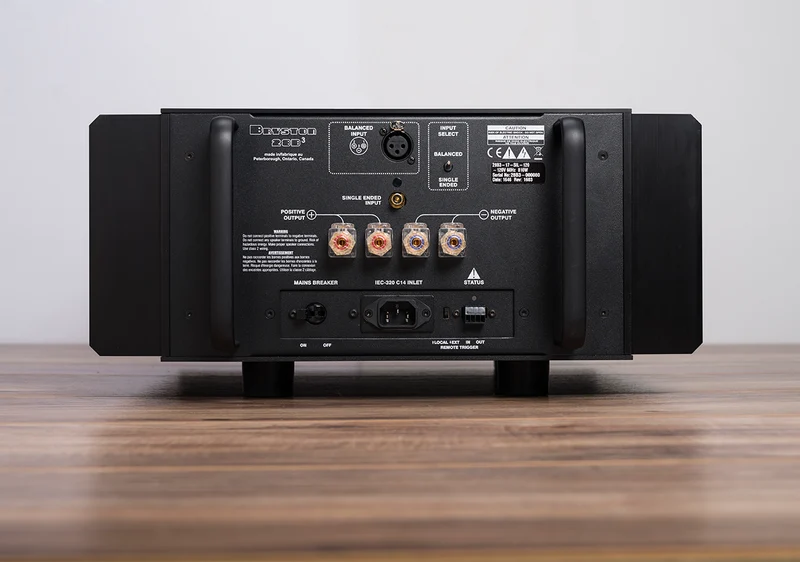 Bryston 28B³ - Amplificateur Mono 1000W/canal refroidi par convection