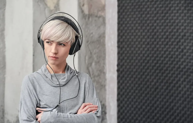 Meze Audio Neo 99 - Casques d'écoute confortable et léger argenté