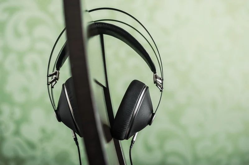 Meze Audio Neo 99 - Casques d'écoute confortable et léger argenté