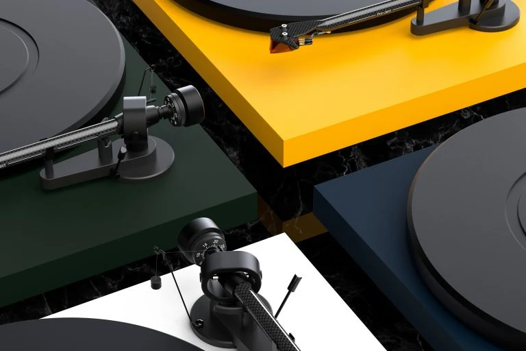 Pro-Ject Debut Carbon EVO - Table tournante de conception parfaite