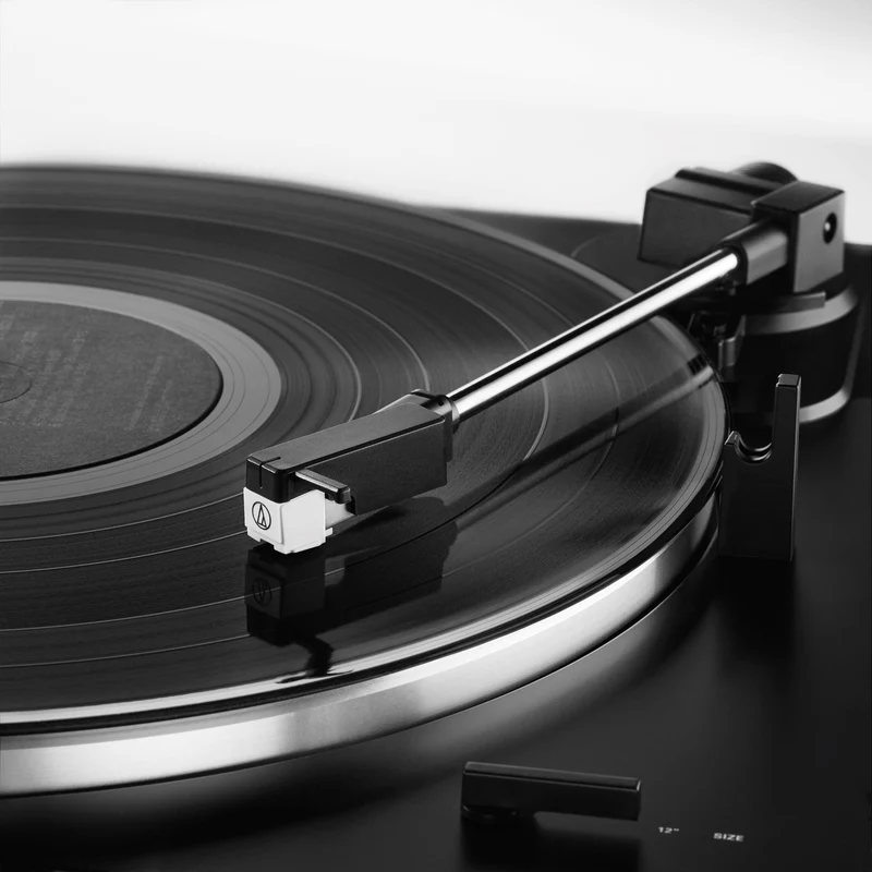 audio-technica AT-LP60XBT - Table tournante automatique avec connexion Bluetooth®