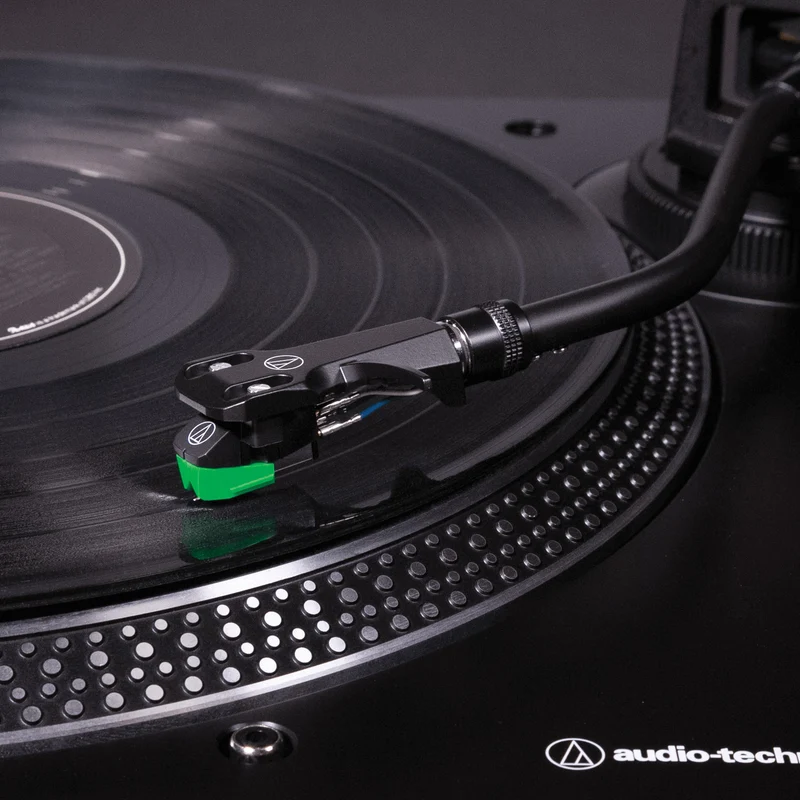Audio-Technica AT-LP120XUSB – Table Tournante USB à Entraînement Direct pour Numérisation de Vinyles