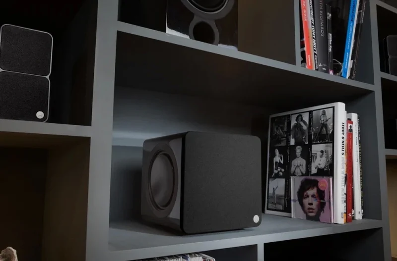 Cambridge Audio Minx201 - Caisson de basses avec haut-parleur de graves de 6.5'' 200W