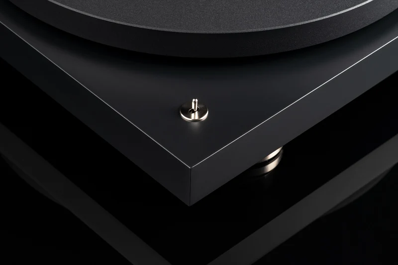Pro-Ject Debut Pro + Pick It Pro - Table tournante pour audiophile avec cartouche Pick It Pro finition piano noir