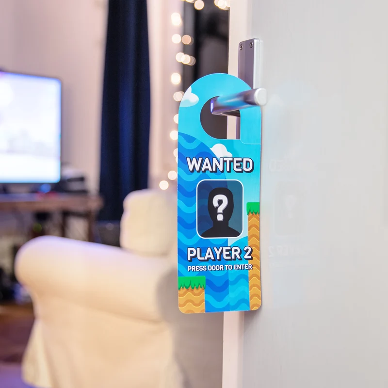Accroche-porte pour gamer "Do not startle the gamer / Press door to enter".