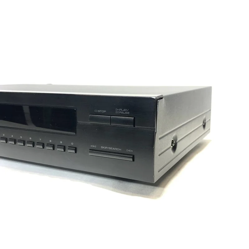 Yamaha CDX-390 Natural Sound Compact Disc Player - USED