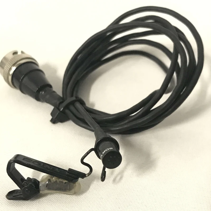 Sony WRR-802 UHF Synthesized Diversity Tuner w/ 2 Lavalier Mic - USED