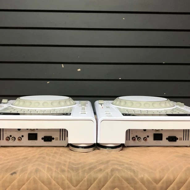 Reloop RMP-3 Alpha Cross Media Player (Limited Edition White) Pair - DEMO