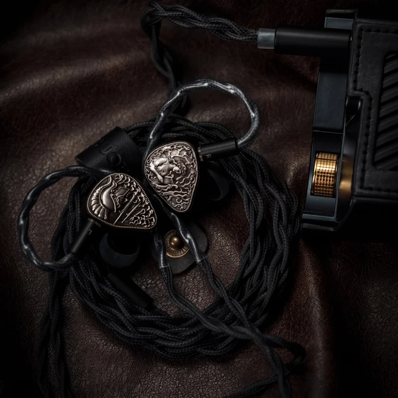LETSHUOER SONATA - Flagship Tribrid In-Ear Monitors
