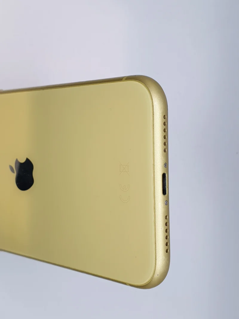 Apple iPhone 11 Yellow Unlocked 64GB 6 Months Warranty Pre-Owned
