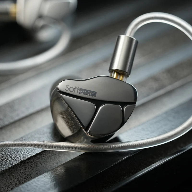 SoftEars Karma - Hybrid Flagship IEMs