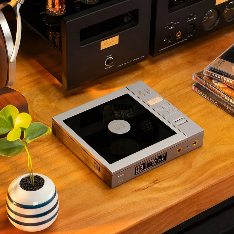 Cayin CP6 - Tragbarer CD-Player mit Röhren